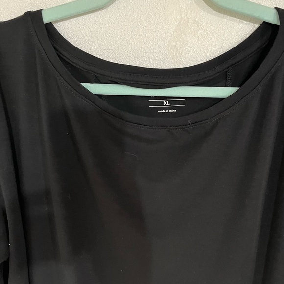 Baleaf xl minimalist top longsleeve, NWT yoga workout top - Picture 2 of 5